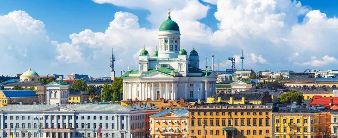 Helsinki faleză și port din Finlanda