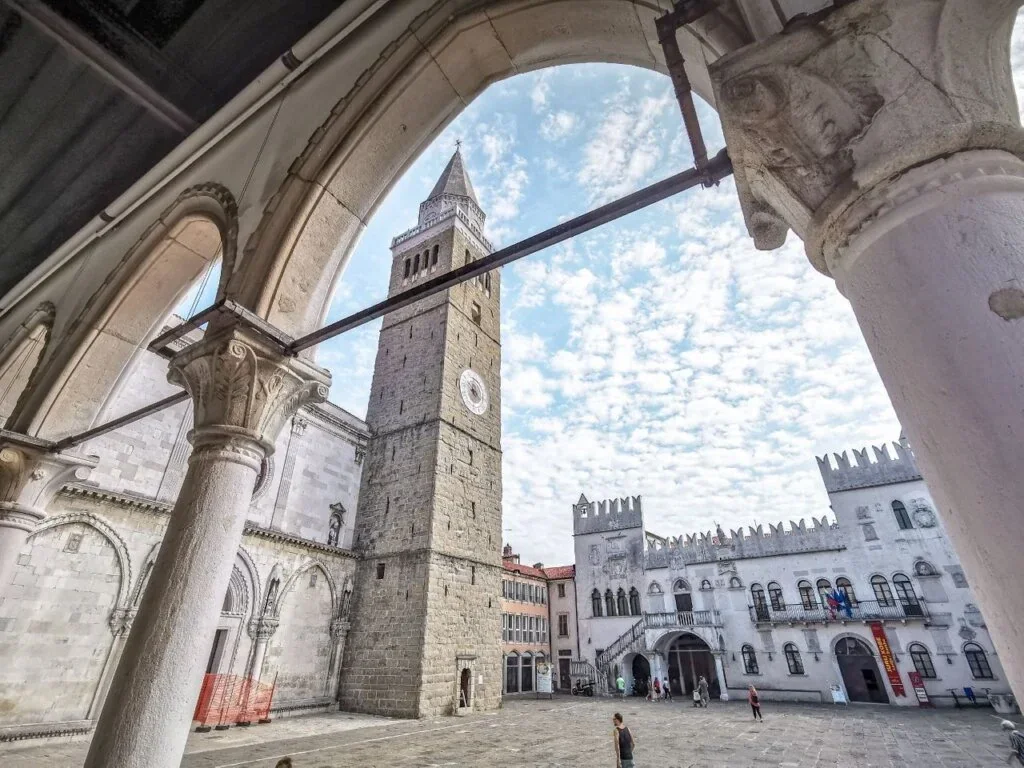 Koper Orașul vechi, malul mării și coasta Adriaticii din Slovenia