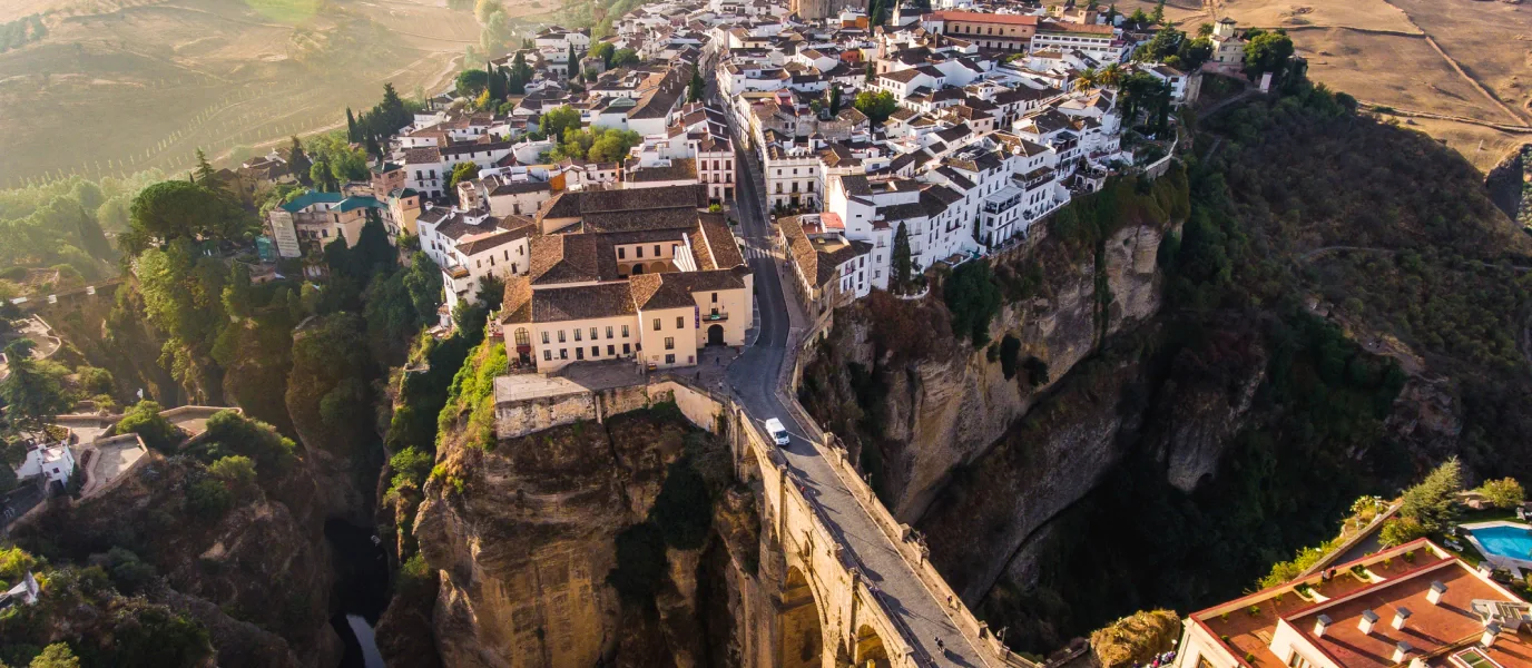Faleza Malaga, Alcazaba și peisajul urban mediteranean din Andaluzia