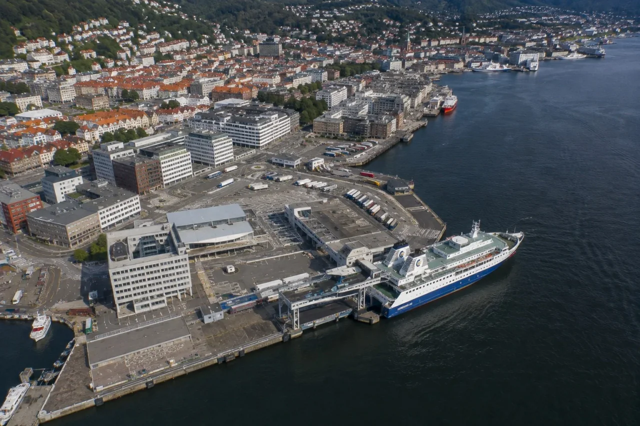 Bergen coasta și împrejurimile portului
