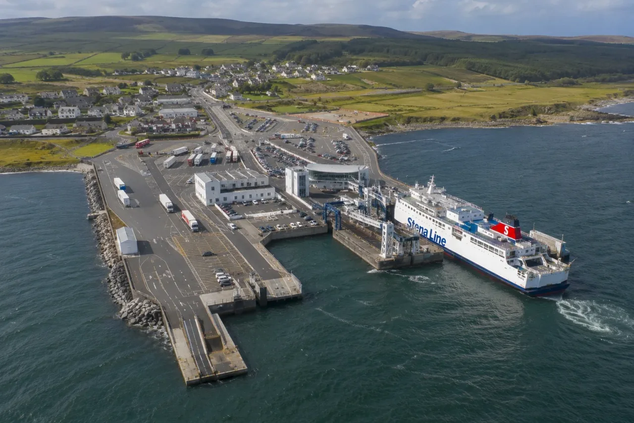 Cairnryan terminal de feriboturi de pasageri pe Loch Ryan în Scoția