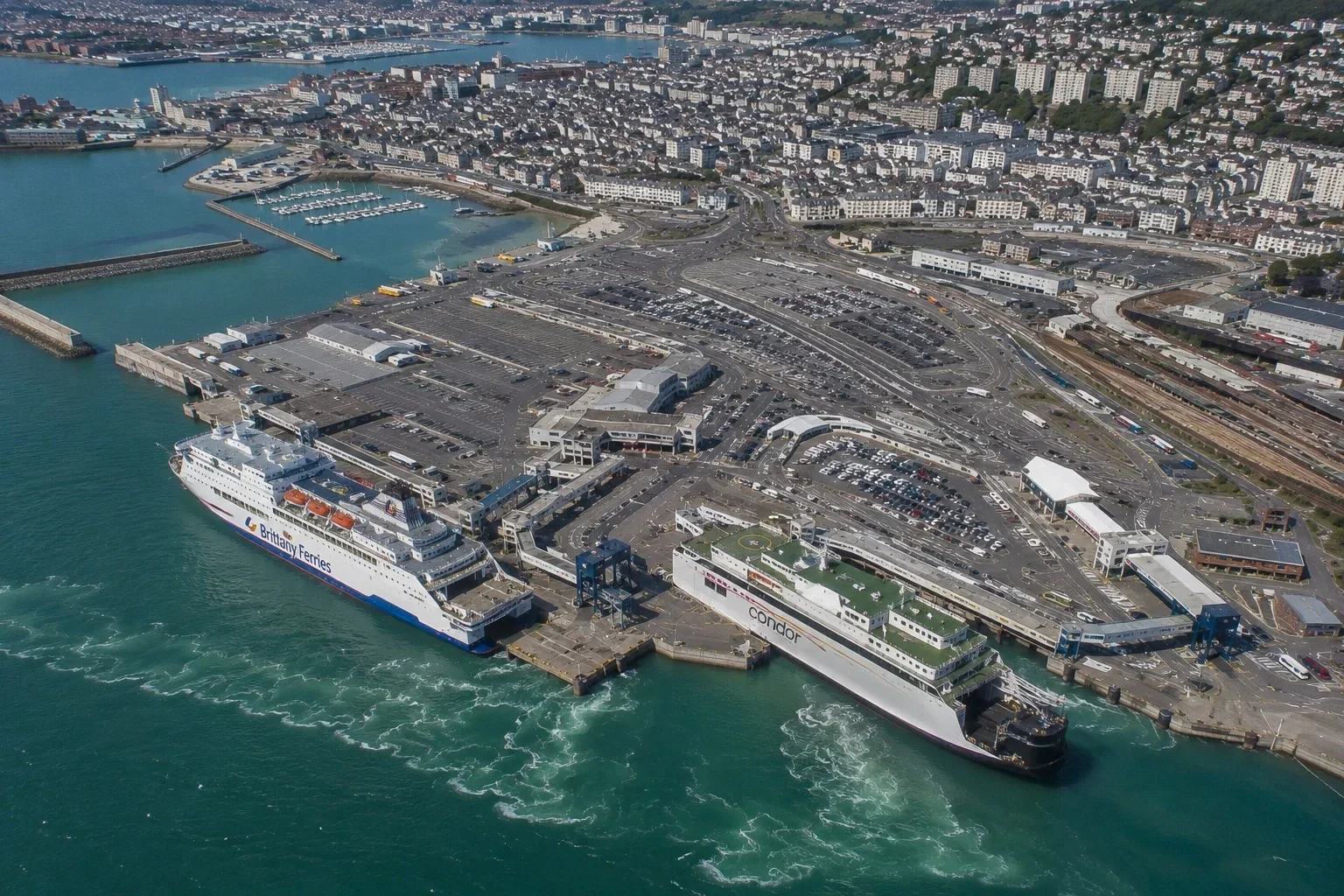 Cherbourg terminal de feriboturi de pasageri din Normandia