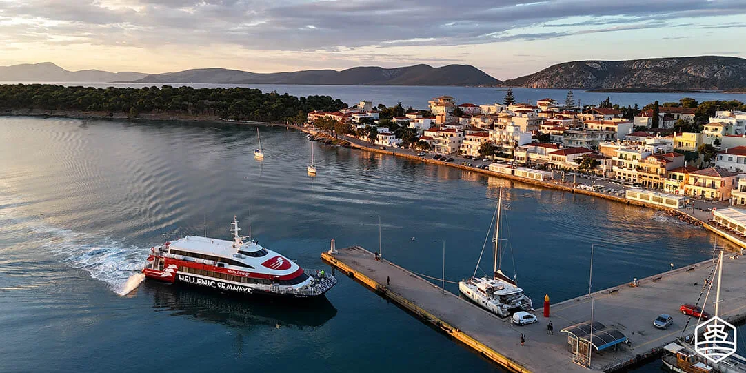 Portul de feriboturi din Ermioni