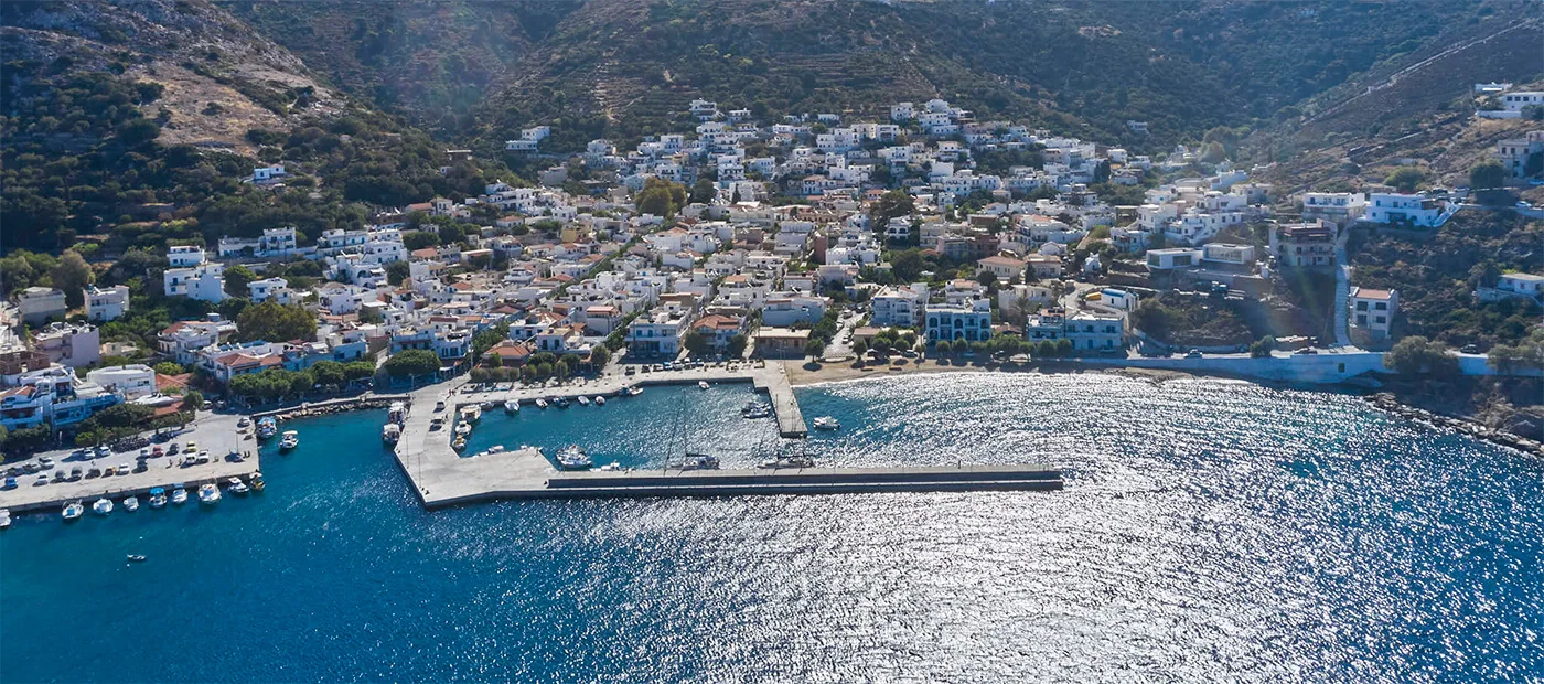 Portul de feriboturi din Fourni