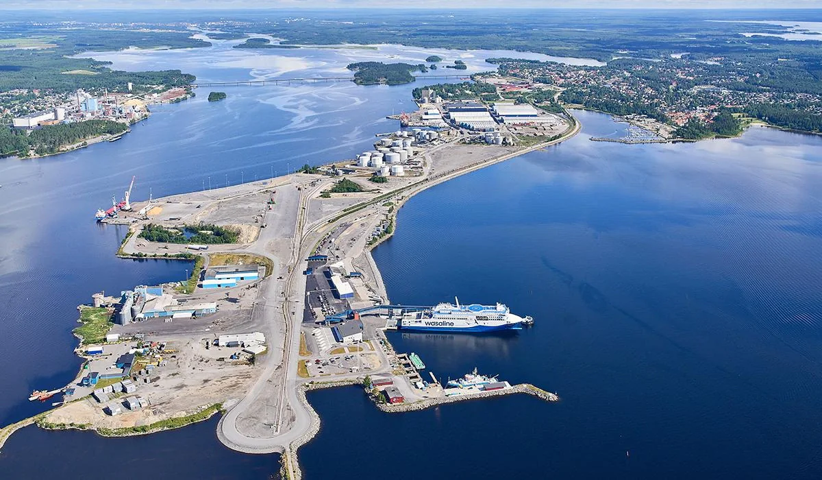 Umeå zona portului de feriboturi din Suedia