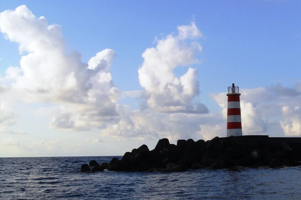 Madalena coasta și împrejurimile portului